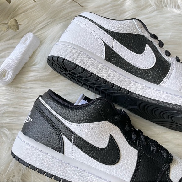 Jordan 1 Low SE Homage Split White Black PRICE FIRM - Picture 10 of 13